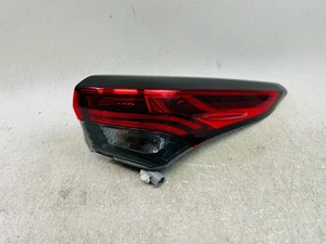 Luz trasera exterior lado pasajero derecho Toyota Highlander 2020 2021 2022 2023 OEM - Imagen 1 de 18