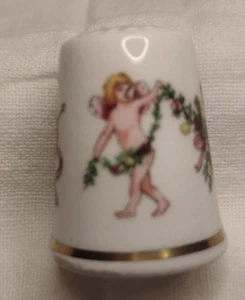 Royal Worcester Cupido Corazón Amor Dedal de San Valentín - Inglaterra Hueso Fino China - Imagen 1 de 4