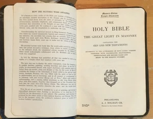Vintage 1940s Issued Masonic Holy Bible - Picture 1 of 5
