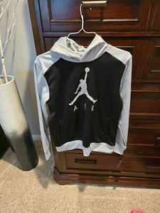 New Youth Nike Air Jordan black/silver hoodie size XL - Picture 1 of 2