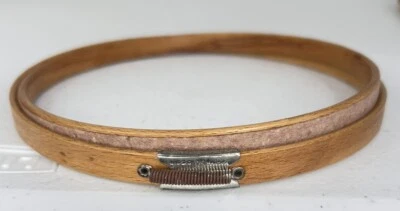 Vintage Gibbs Felt-Grip Lined Embroidery Hoop 6" - Image 1 of 4