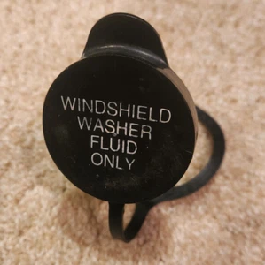 Genuine Freifhtliner / Volvo / Kenworth Truck Windshield Washer Filler Cap - Picture 1 of 2