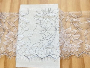 3 Yards Two-tone Floral French Eyelash Lace Trim/Sewing/Crafts/Lingerie/7" Wide - Picture 1 of 18