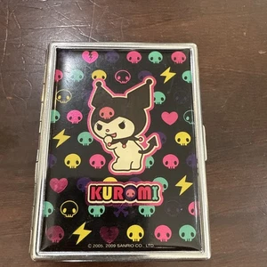 Kuromi - Hello Kitty Metall Zigarettenetui - Bild 1 von 5