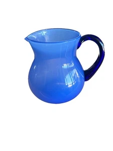 "Preciosa jarra Mikasa Baby azul con mango de cobalto de 6"" de alto" - Imagen 1 de 5