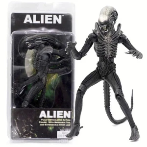 NECA Aliens vs. Predator: Requiem Alien Xenomorph Warrior 9" Action Figure Gift - Picture 1 of 6