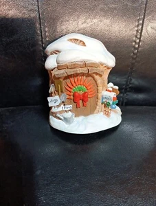 Disney NAVIDAD Figura/Figura Resina Caja con Bisagras -CASA DEL ÁRBOL DEL CONEJO con GANADOR - Imagen 1 de 6