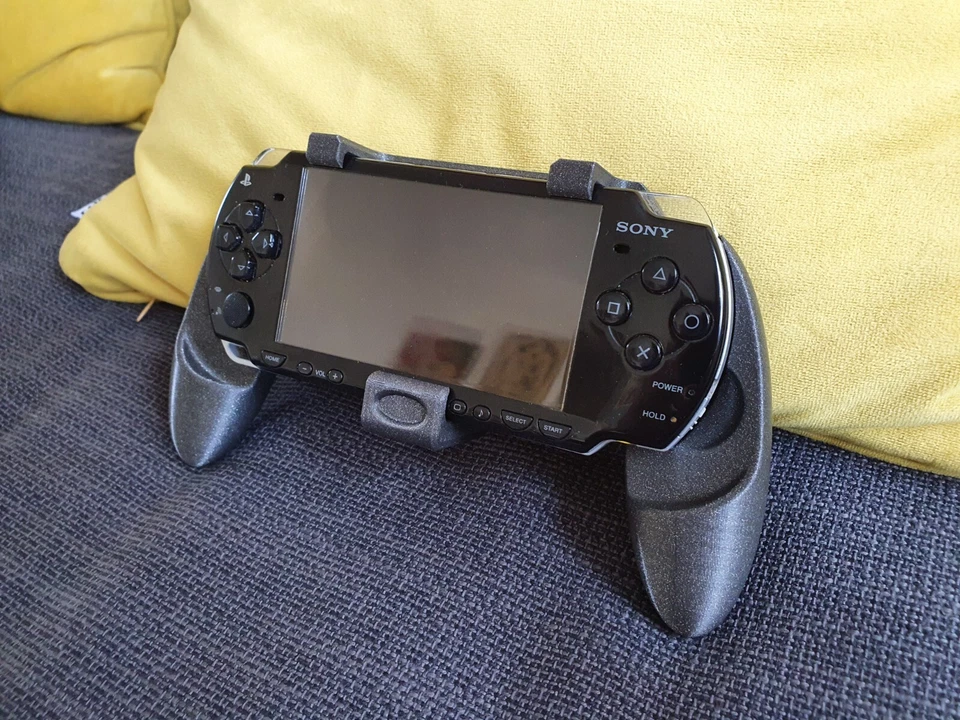 Sony PSP 2000 Comfort Grip Ergonomic Handheld Controller PSP 3000 Playstation - Image 1 of 4