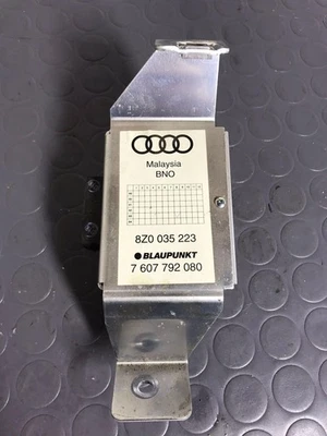 AMPLIFICATORE AUTORADIO PER AUDI A2 Serie (8Z0) 7607792080 (00>05) - Immagine 1 di 3