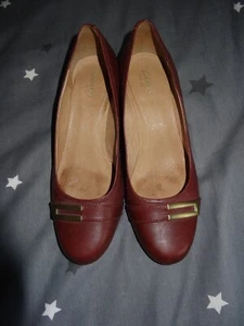 Clarks artisan ladies Brown heeled shoes UK size 5.5 EE extra wide fit - Picture 1 of 5