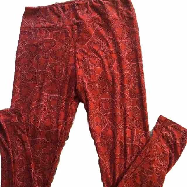 Leggings LuLaRoe alta curvilínea feminina nova vermelha com corações calça pijama cintura 32” - Imagem 1 de 3