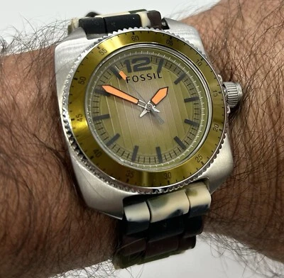 Men’s Camouflage Fossil Watch.........Reloj de Hombre Marca Fossil - image 1 of 4