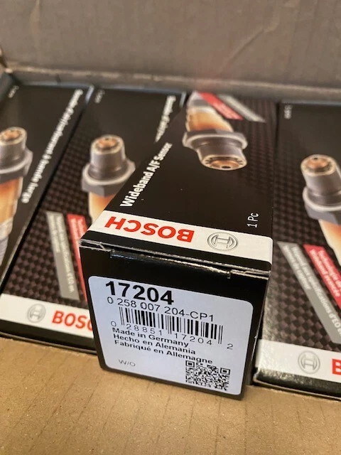 Genuine BOSCH 17204 Oxygen Sensor- For Nissan, Frontier, INFINITI, QX56 (NEW) - Image 1 of 1