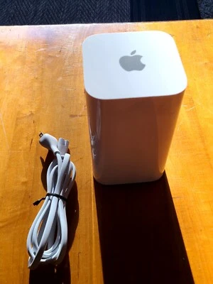 Apple AirPort Extreme A1521 White 6th Generation Base Station Wireless Router - Image 1 of 4