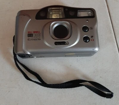 Bell & Howell BF 905 Big Finder Auto Focus Red Eye Reduction 35mm Camera - Image 1 of 4