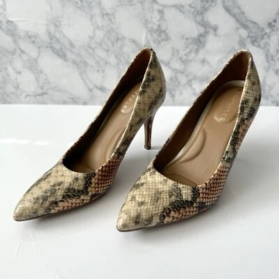 Zapatos de tacón de aguja de cuero Aerosoles Deal Breaker en tostado coral serpiente talla 7M Foto 1 de 4