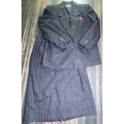 Suits by Dallas Skirt Suit Set Blazer Career Wear Pinstripe Vintage Size 12/13 - Image 1 of 4