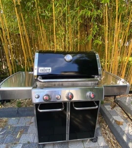 Weber Gasgrill Genesis E-330 in schwarz mit Abdeckhaube - Bild 1 von 8