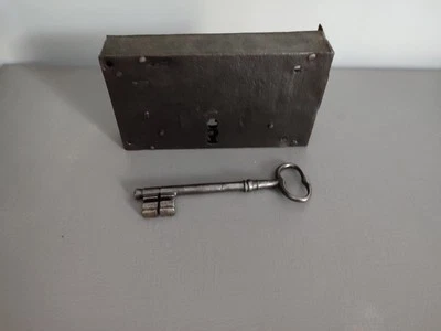 Ancienne Grosse Serrure de porte Fer Forgé Clé XIX éme - Photo 1/4