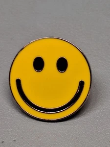 SMILEY FACE 😄 ANSTECKNADEL - Bild 1 von 3