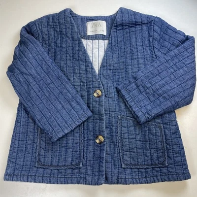 Cárdigan acolchado vaquero vaquero Zara niños pequeños 3-4 años bolsillos con botones Foto 1 de 4