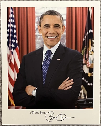 United States President Barack Obama Signed 8x10 Color Photo - Rare Collectible Cover