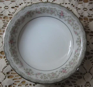 Noritake China Edgewood 5807 Giappone salsa frutta dessert BERRY BOWL ottima  - Foto 1 di 10