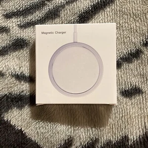 Magsafe Wireless Charger Magnetic Fast Charger For iPhone 15/14/13/12/11/XR - Picture 1 of 3
