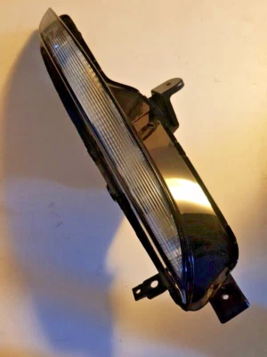 Renault Megane Right Front Indicator 261354958R - Image 1 of 4