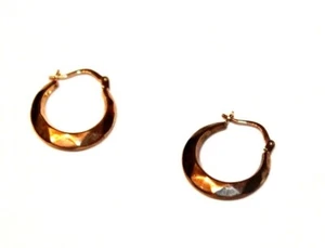 10K Yellow Gold 5/8" Round Small Hoop Earrings - Picture 1 of 4