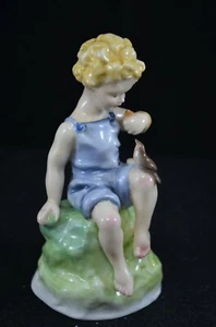 ROYAL WORCESTER FIGURINE - TEA TIME - Picture 1 of 8