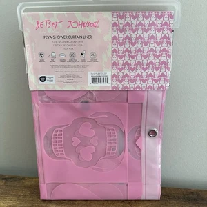 Nuova tenda doccia Betsey Johnson PEVA fodera Halloween rosa chiaro teschio cuori - Foto 1 di 3