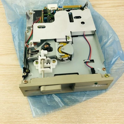 Panasonic Matsushita 1.2MB 5.25" Floppy Disk Drive JU-475-4AKJ IBM Green LED - Image 1 of 4