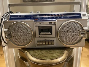 SHARP GF-5454 Boombox AM/FM Stereo SW Cassette Tested WORKING vintage 80’s - Picture 1 of 3