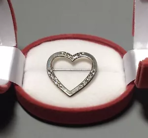 Vintage Beau Sterling Silver Embossed/ Etched Heart Brooch/Pendant - Picture 1 of 10