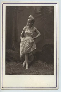 Berthe Legrand Theatre des Varietes Old Nadar Cabinet Card Woodburytype 1875 - Bild 1 von 3