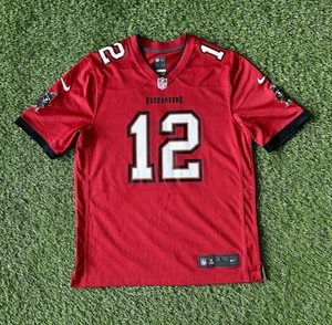 Tom Brady #12 Tampa Bay Buccaneers Herren Größe Large rot Trikot Nike On Field NFL - Bild 1 von 3