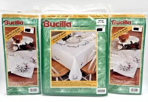 Bucilla Pfaltzgraff Winterberry Muster Tischdecke und 2 Servietten Sets 1999 Neu aus altem Lagerbestand - Bild 1 von 18