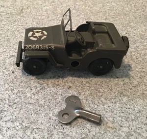 Vintage Tin Metal TRI-ANG MINIC-TOYS U.S. Army Wind-up JEEP England - Picture 1 of 5