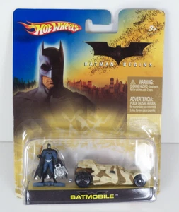Batimóvil Hot Wheels 2005 Batman Starts H6295 y minifigura nuevo sin caja - Imagen 1 de 6