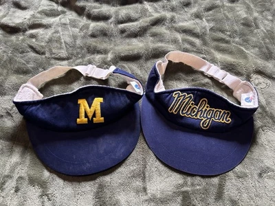 Lote De 2 Viseras De Softbol Michigan Wolverines De Colección Correa Azul Gorra Trasera Foto 1 de 4