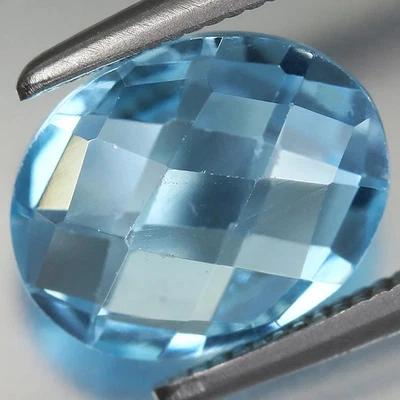 Natural Gemstone 1.87ct 9x7mm Oval🏁Checkerboard Cut Sky Blue Topaz, Brazil - Image 1 of 4