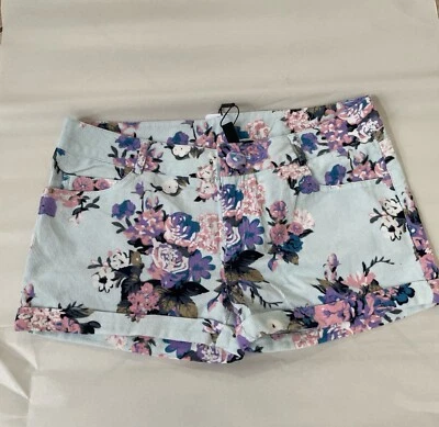 Short Vero Moda De Mujer De Flores Talla M - Imagem 1 de 4