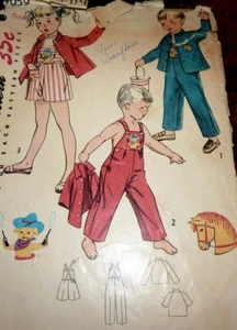 *SCHÖNER VINTAGE 50er Jahre KINDER BESTICKTE LATZHOSE & JACKE Schnittmuster 3 Jahre - Bild 1 von 1