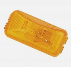 Luz marcadora lateral de montaje en superficie rectangular ámbar Pilot 2,5 - Imagen 1 de 4