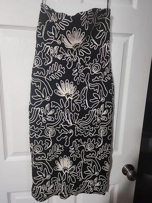 LOFT女式黑白刺绣紧身无肩带连衣裙6p鸡尾酒会 — 第 1/4 张图片