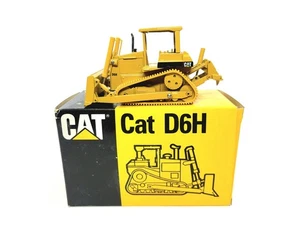 Caterpillar Cat D6H Dozer with ROPS Ripper - Conrad 1:50 Scale Model #2851.3 New - Picture 1 of 4