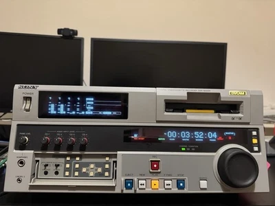 Sony DSR-1800AP DVCAM Videokassettenrecorder MiniDV - Bild 1 von 4
