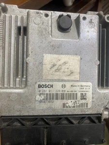 Iveco Daily 3.0 Diesel 108bhp 2002-10 Engine Control Unit ECU 504073032 - Picture 1 of 1