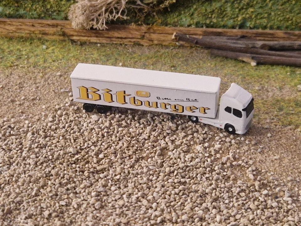 1:220 Spur Z Bitburger Werbung Fahrzeug lackiert